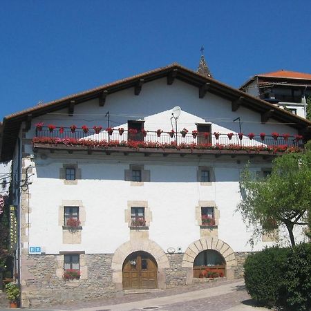 Hostal Ezkurra 외부 사진